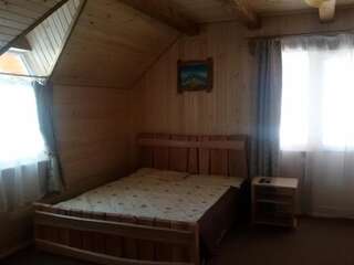 Гостевой дом Guest house Zatishniy dvir Яремче Двухместный номер с 1 кроватью и собственной ванной комнатой-22