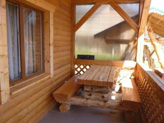 Гостевой дом Guest house Zatishniy dvir Яремче Коттедж с 3 спальнями-3